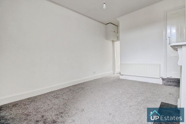 27, Highfield Road, Coventry photo 4
