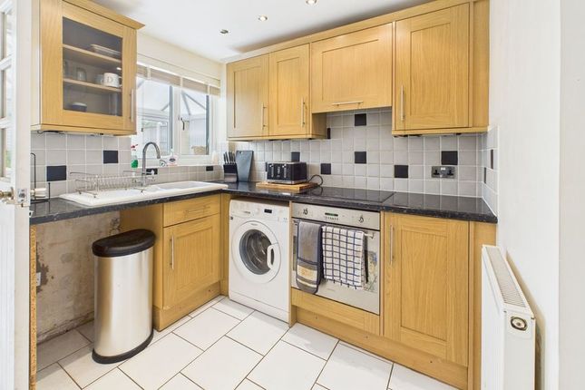 49, Westend View, South Petherton photo 3