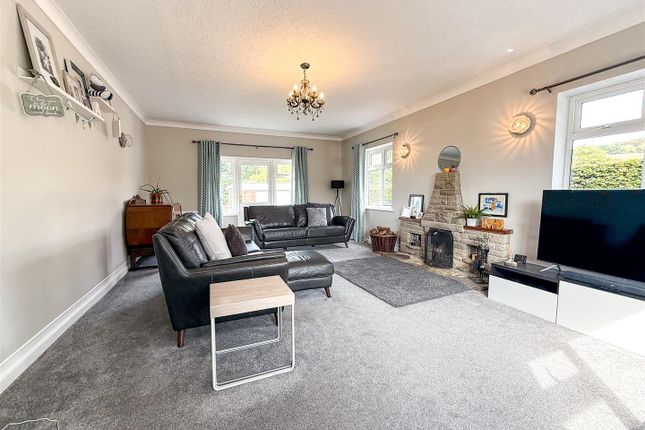 2 Woodhouse Cottage, Woodhouse Lane, Stoke-On-Trent photo 3