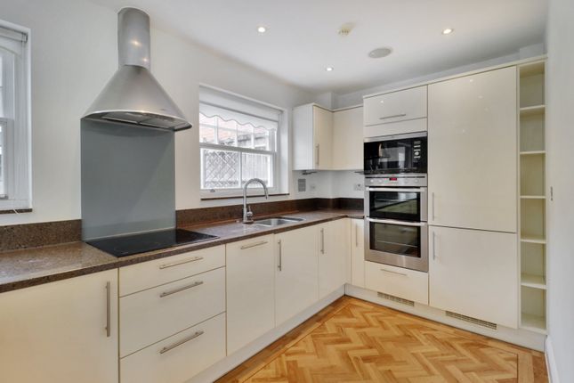 1, Oak Tree Close, Kent photo 4