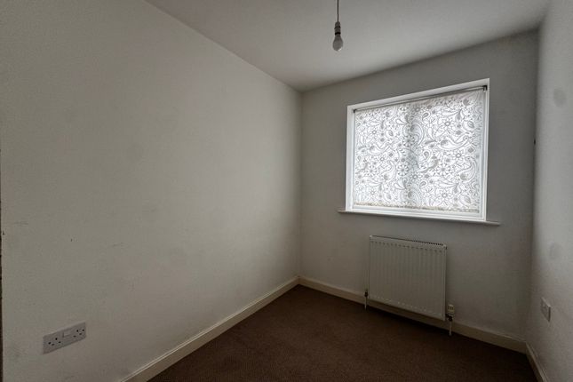 Flat 8, Bursledon Road, Hedge End photo 5