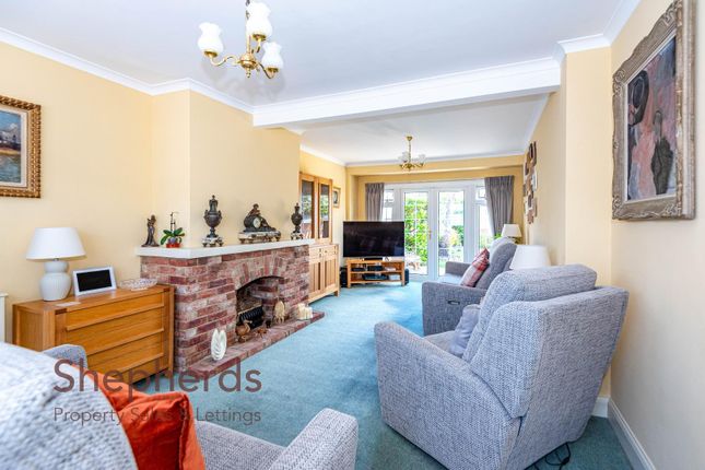 59, Stortford Road, Hoddesdon photo 4