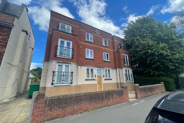 Studio flat on Flat 11 St Brendans Park, St. Marys Road, Bristol, £1,100/mo