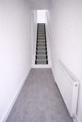 138 Lymington Avenue,, Lymington Avenue, London photo 3