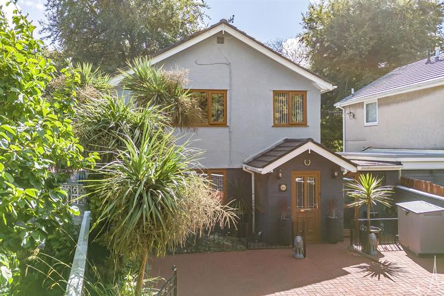 3-bed detached on 53, Cefn Glas, Swansea, £280,000