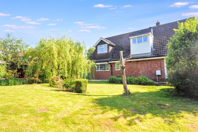 34, Bracken Close, Tittensor photo 3