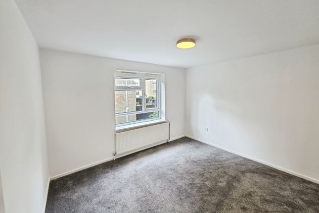 34, PETERBOROUGH photo 5
