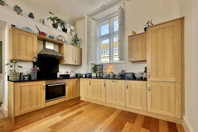 Bluecoat House,Flat 2, Sawclose, Bath photo 4