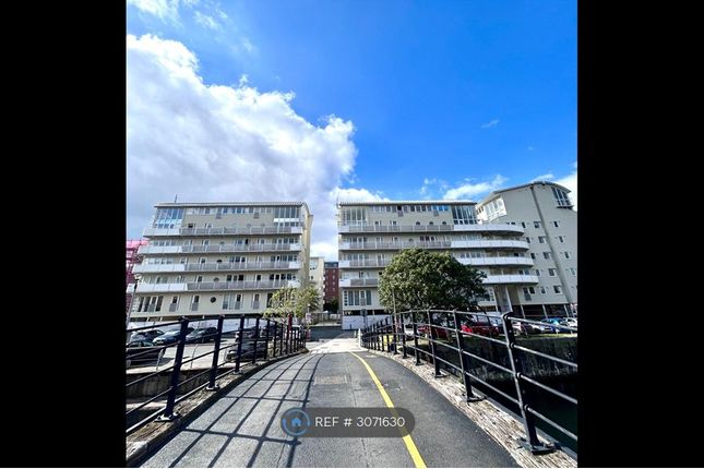 Apartment, Royal Quay, Liverpool photo 2