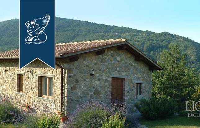 Country house for sale in Chiusi Della Verna, Arezzo, Toscana