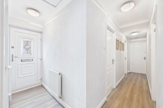 15 Almond Court, Liverpool photo 3