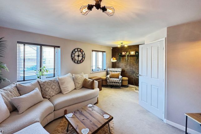 23, Piggott Avenue, Nottingham photo 2