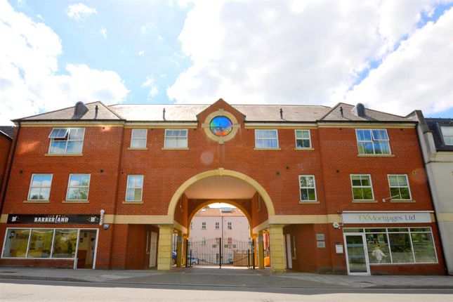 Flat to rent in Ushers Court, Trowbridge