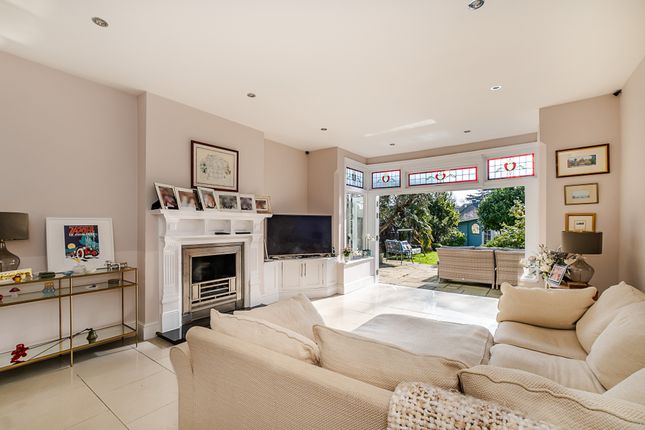 58, King Edwards Grove, Teddington photo 3