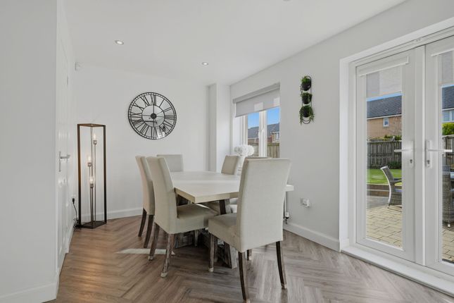 2 Crichton's Way, Armadale photo 4