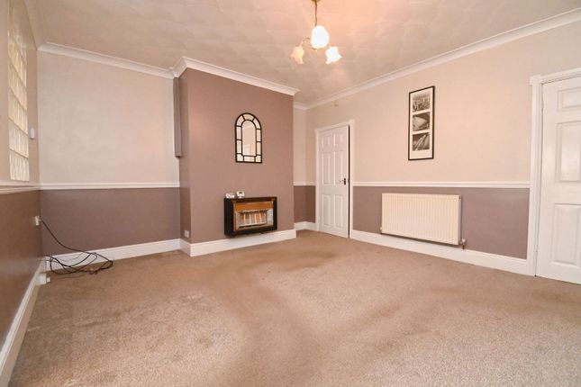 16, West Avenue, Barnsley photo 4