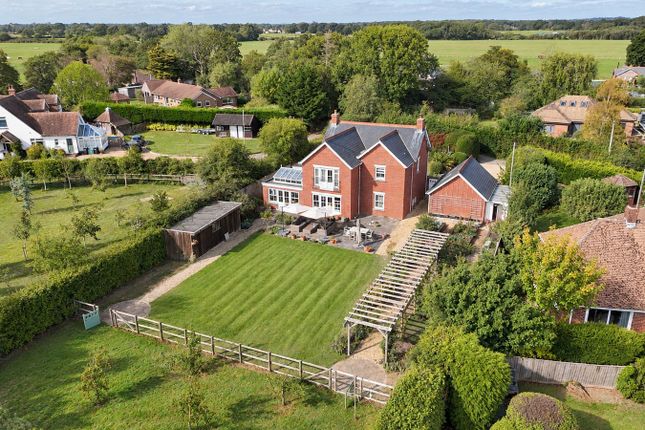 Apple Tree Cottage, Warborne Lane, Lymington photo 3