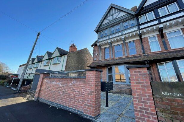 Thumbnail Studio to rent in 84 Knighton Road, Leicester