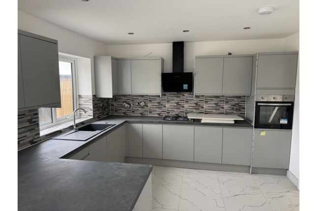 Loire Cottage, Warden Road, Sheerness photo 3