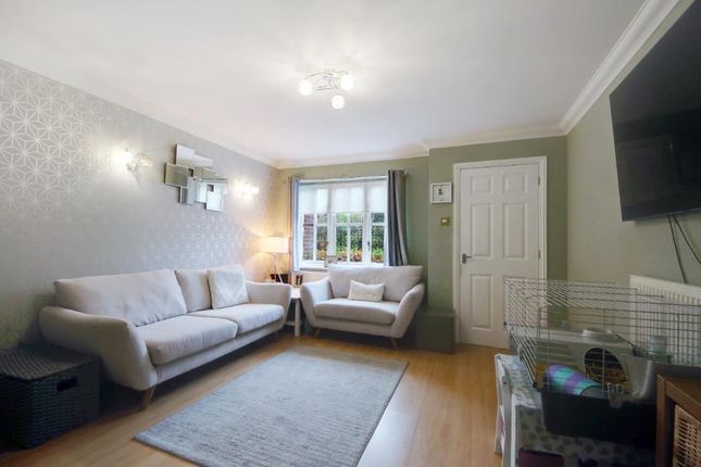 2, Whitebeam Close, Shenley photo 2