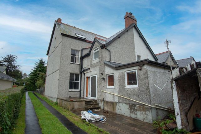 Town house for sale in Park Crescent, Llanfairfechan