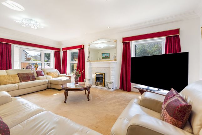 15 Queens Valley, Isle Of Man photo 3