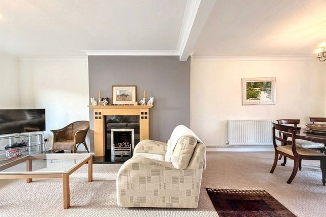 12, Chiltern Close, Bristol photo 3