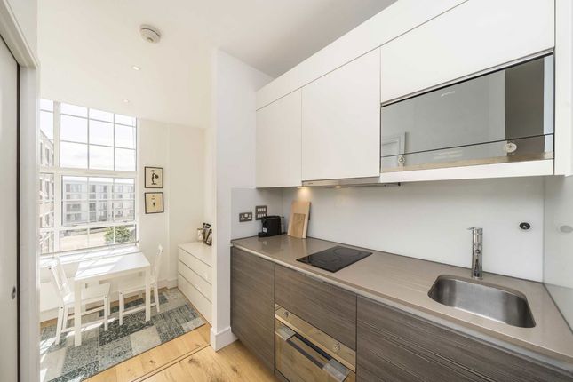 Flat 218, 139, Clapham Road, London photo 4