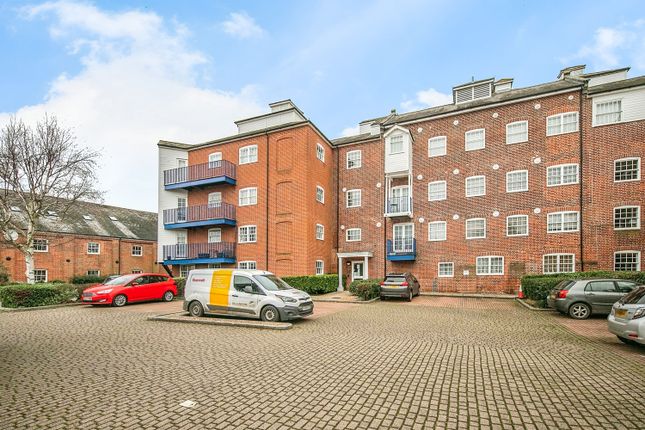 Flat for sale in Maltings Park, Colchester Road, Colchester