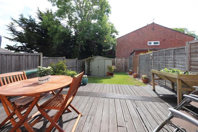 4, Shorediche Close, Ickenham photo 4