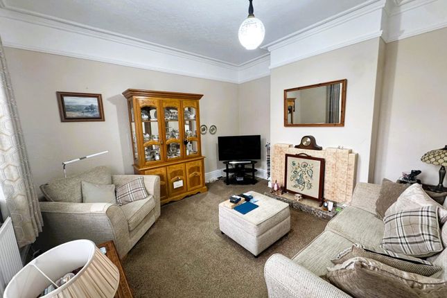 102, Mansfield Road, Alfreton photo 4