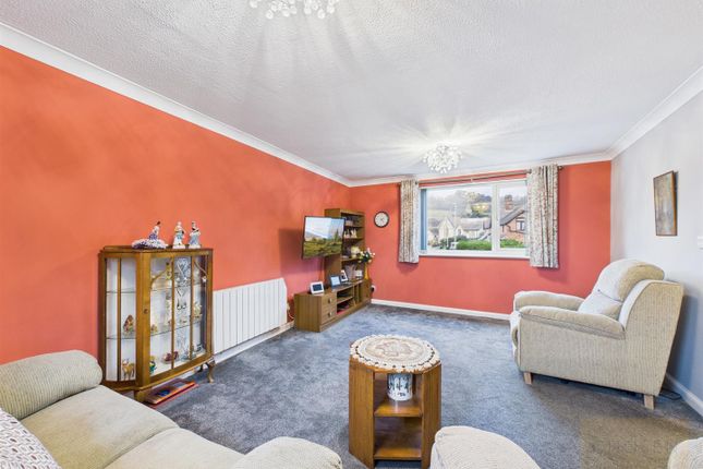Flat 16a,Sweetbriar House, Chapel Hay Lane, Gloucester photo 4