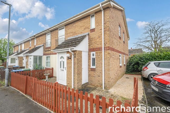 1-bed flat on 7, Victoria Drive, Chippenham, £170,000