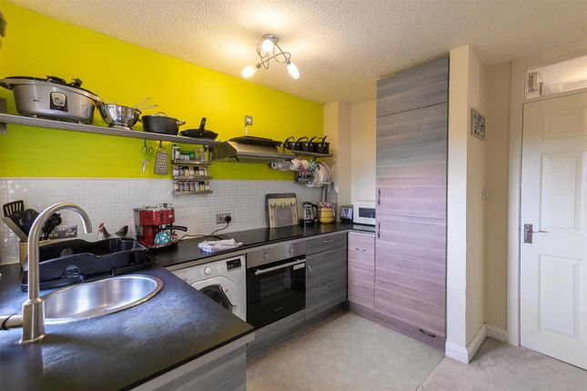 Flat 11, 4, Park Road, Barry photo 4