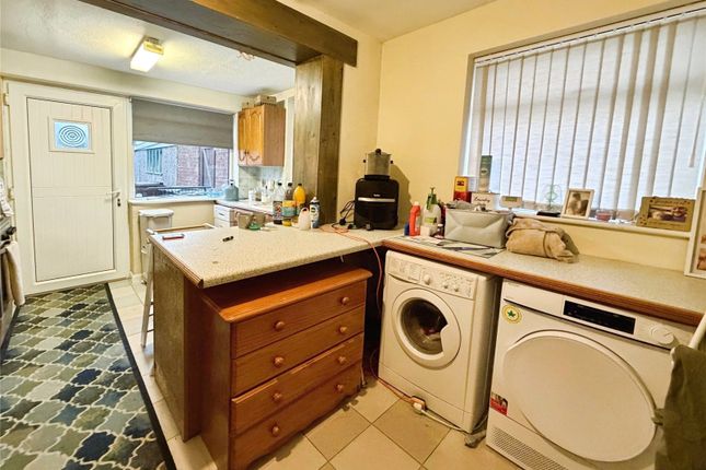 65, Harewood Crescent, Lincoln photo 3