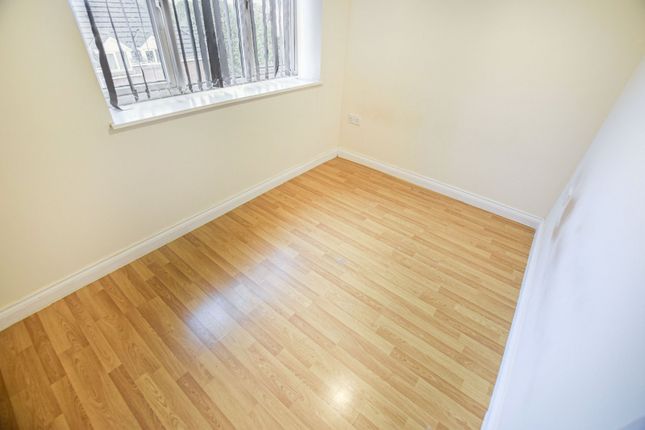 58 Little Moss Court, 1, Little Moss Lane, Swinton photo 2