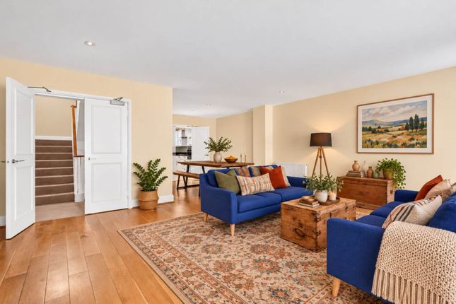 12, Spencer Place, London photo 2