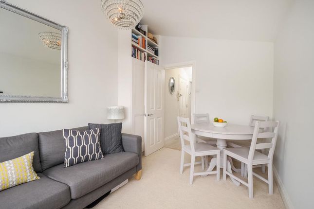 Flat for sale in Richmond, Greater London, 6
