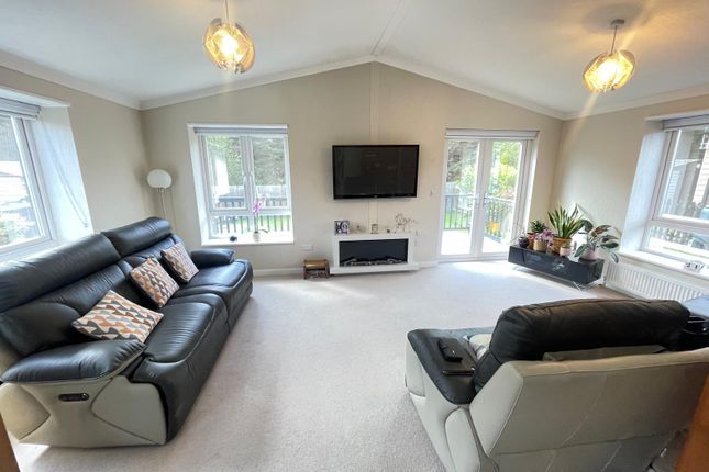 35, Bucklesham photo 3