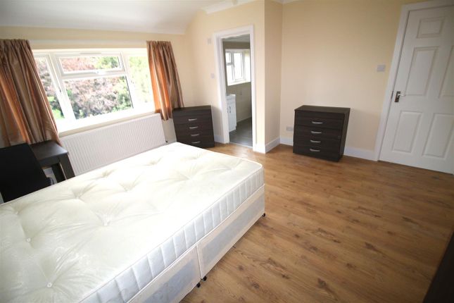 Studio house on Room 4, 2, Drummond Drive, Stanmore, £910/mo
