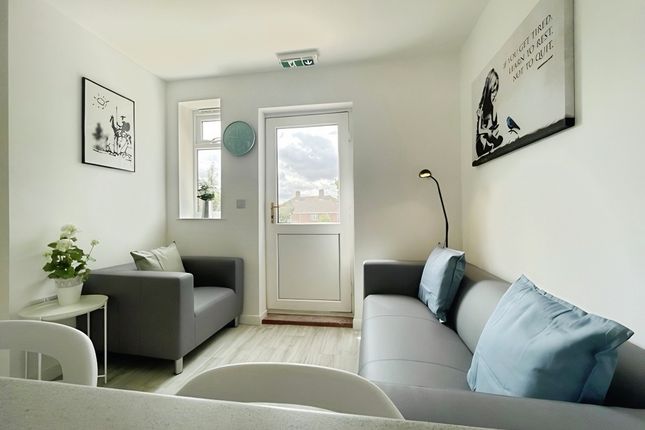 Room 1, 27, Calthorpe Road, NORWICH photo 3