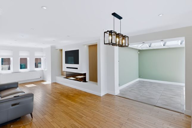 20 Copperfields, Bolton photo 4