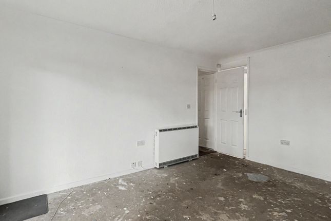 5 Stainton Drive, Gateshead photo 4