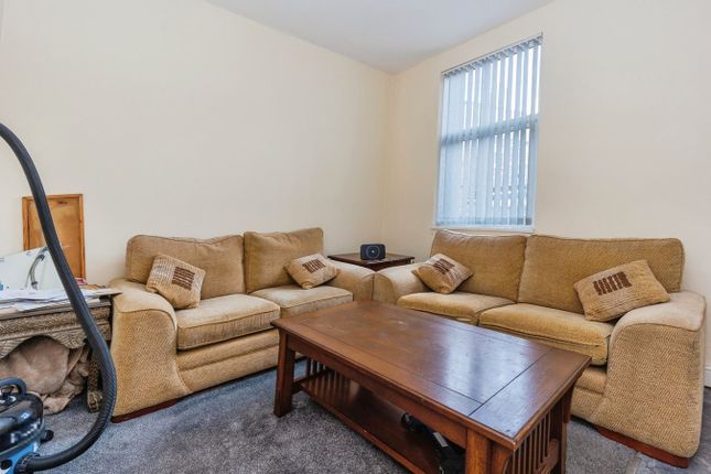 7, Aylcliffe Grove, Manchester photo 4