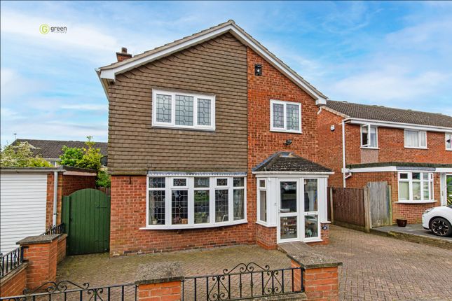 Thumbnail Detached house for sale in Dovebridge Close, Walmley, Sutton Coldfield