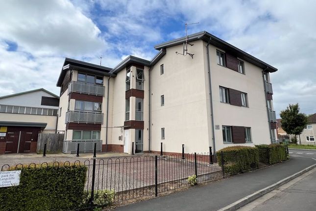 Thumbnail Flat for sale in Wroughton Drive, Hartcliffe, Bristol