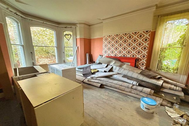 158 Broad Road, Sale photo 3