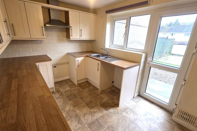 42, Oak Road, Tavistock photo 2