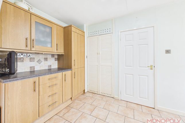 90 Norfolk Road, Wrexham photo 3