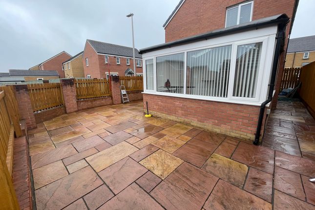 70 Maes Y Glo, Llanelli photo 3